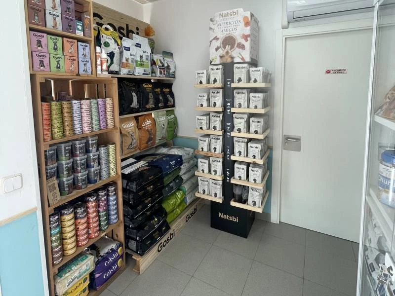 Alimentos para animales en Veterinaria Viñas Viejas