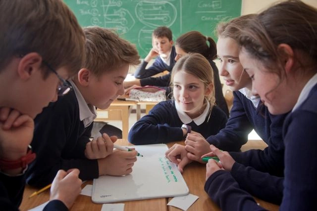 Inglés. Tecnologías. Laboratorios.