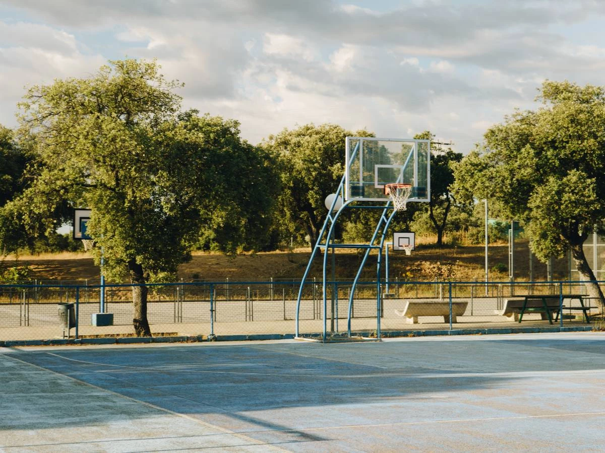 Canchas de Baloncesto en Club Las Encinas