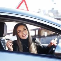 Matrícula + 7 clases prácticas del permiso de conducir B en Autoescuela Driver's