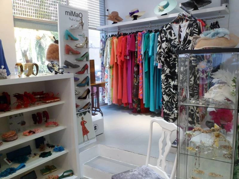 Vestidos nuevos y seminuevos de reestreno