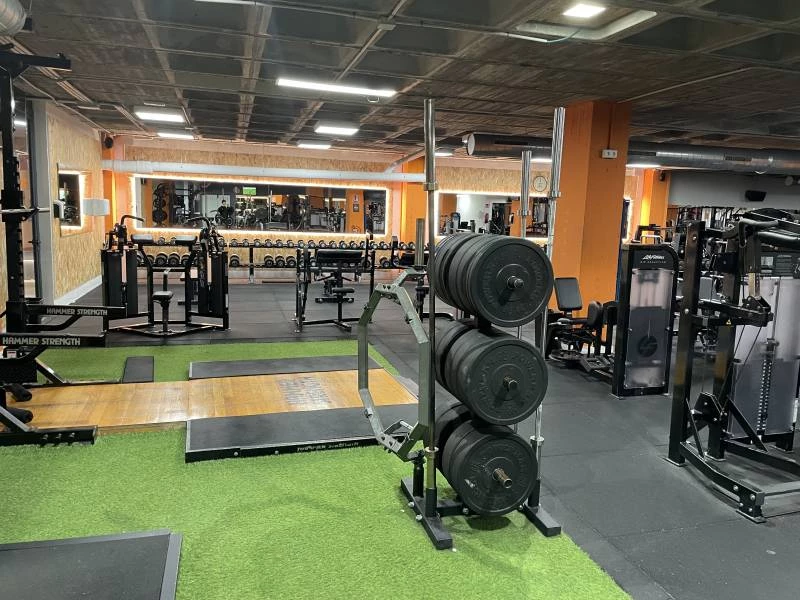 Entrenamiento de fuerza en ESC Sport Center 2020