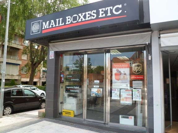 MAIL BOXES ETC