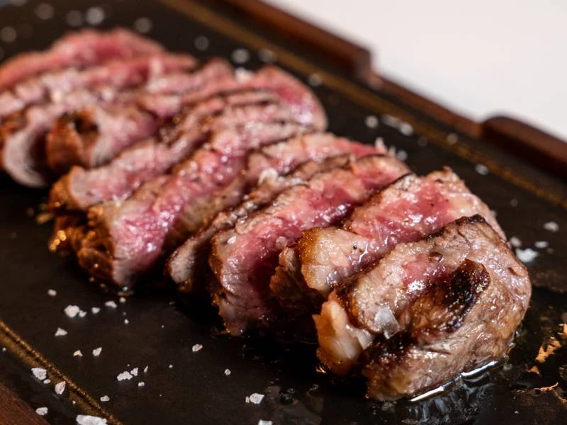 Carnes a la parrilla en Napai