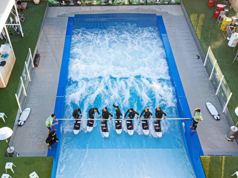 Surf para adultos en Honna Surf Hub