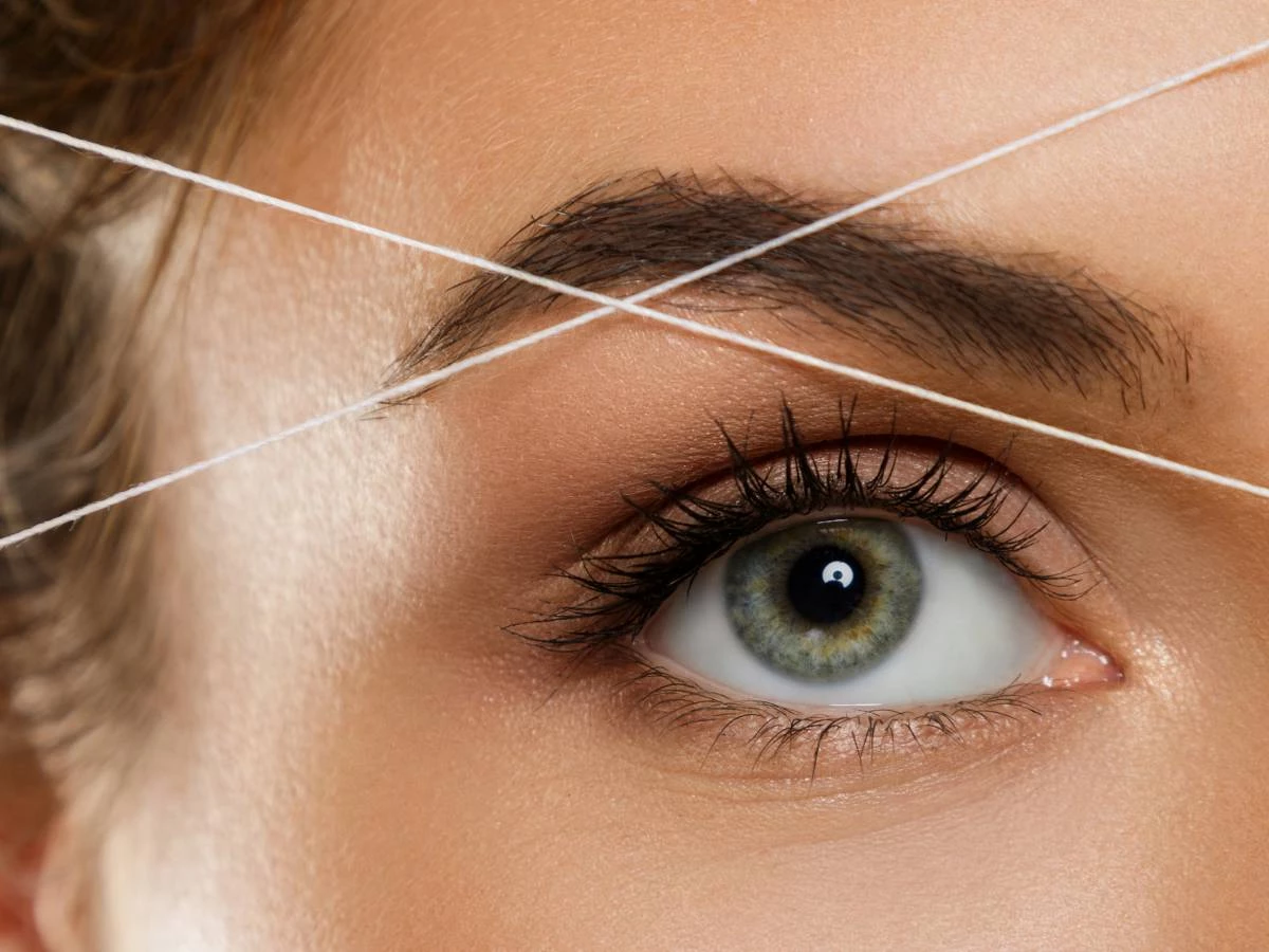Depilación de Cejas 6€