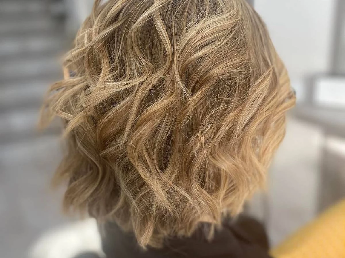 Especialistas en coloración, tinte, mechas...