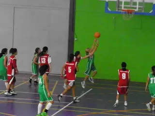 Dos jugadoras de baloncesto del club ADC Boadilla seleccionadas por la Federación de Madrid