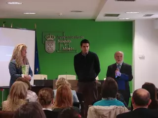 El Ayuntamiento de Boadilla presenta para su aplicación el "Programa Socioescuela"
