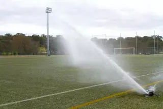 El Alcalde supervisa las mejoras realizadas en el Complejo Deportivo Municipal