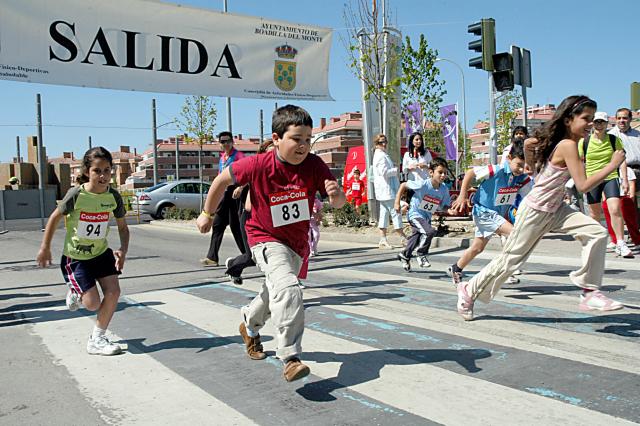 Más de una centenar de participantes en el I Cross Familiar de Boadilla
