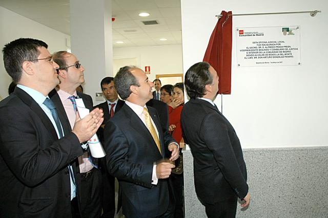 El alcalde y el consejero de Justicia e Interior inauguran la nueva Oficina Judicial de Boadilla del Monte