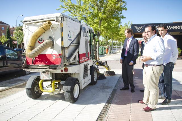 Comienza en Boadilla la campaña especial de limpieza de calles y jardines