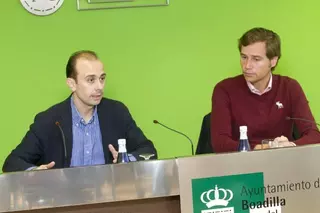 El viceconsejero de Hacienda explica en Boadilla las líneas generales del Presupuesto regional para 2013