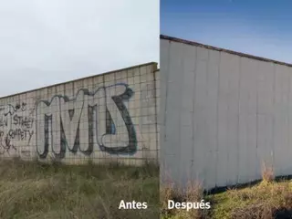 La brigada antigraffitis de Boadilla ha limpiado más de 10.000 en el último año.