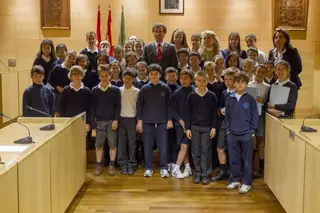Alumnos de quinto de Primaria del colegio Virgen de Europa participan en el programa Díselo a tu Alcalde infantil