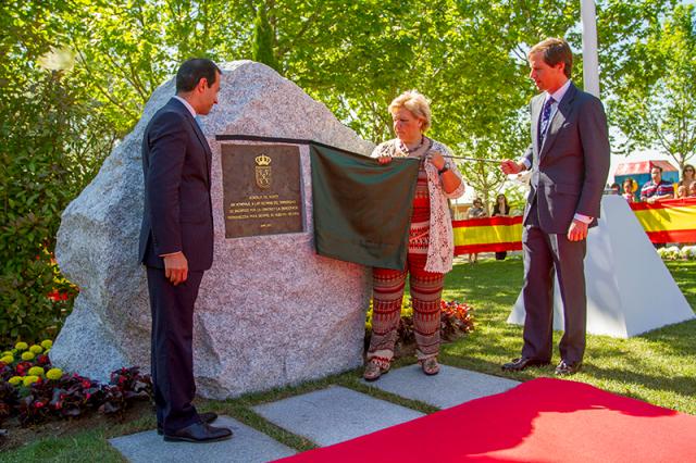 El Ayuntamiento de Boadilla y la AVT rinden un homenaje a las víctimas del terrorismo