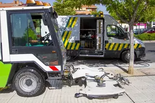 Comienza la operación especial de limpieza de calles y jardines
