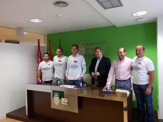 El Ayuntamiento de Boadilla patrocina la iniciativa solidaria “Una brazada, un céntimo”