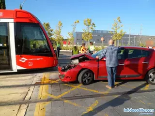 Aparatoso accidente de Metro Ligero en Boadilla del Monte