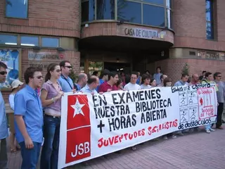 Alta participación en la concentración convocada por Juventudes Socialistas