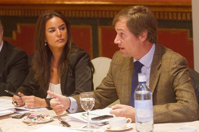 Más ayudas sociales y menos impuestos, claves del Presupuesto Municipal de Boadilla 2014