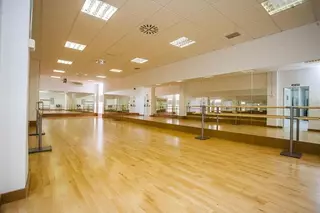 El Alcalde inaugura las tres nuevas aulas de danza de la Escuela Municipal de Música y Danza