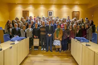 El alcalde recibe a 25 alumnos estadounidenses del programa de intercambio del IES Ventura Rodríguez