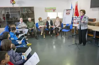 Niños y mayores de Boadilla comparten sus cartas de amor en el Día de San Valentín
