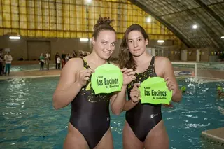 Dos campeonas del mundo de waterpolo visitan el Club las Encinas de Boadilla