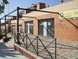 El Ayuntamiento aprueba una reducción media del 50% en la tasa para la apertura de establecimientos comerciales