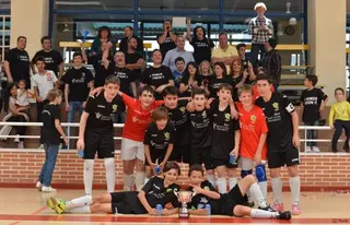 El equipo Infantil de fútbol sala de la UD Las Rozas - Boadilla se proclama campeón de liga