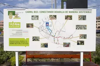 El consejero Borja Sarasola inaugura junto con el alcalde el nuevo carril bici de Boadilla