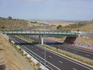PSOE: "Las pasarelas sobre la M-513, comprometidas desde el 2013, no estarán construidas este año"
