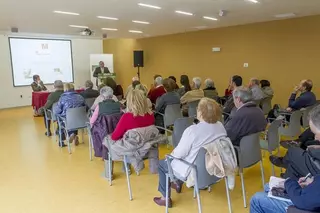 Boadilla inaugura su primera Escuela de Abuelos