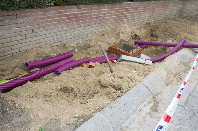 El Ayuntamiento renueva completamente el alumbrado de la Urbanización Las Lomas