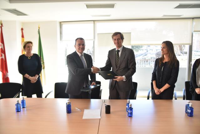 Un Convenio permitirá a alumnos de la UCJC realizar prácticas en el Ayuntamiento de Boadilla del Monte