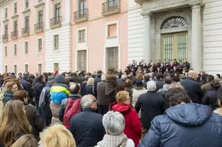 Más de 5.000 personas asisten a la inauguración de los jardines del Palacio del Infante Don Luis, a pesar del mal tiempo