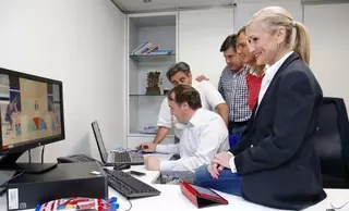 Los vecinos de Boadilla apoyan mayoritariamente a Cifuentes