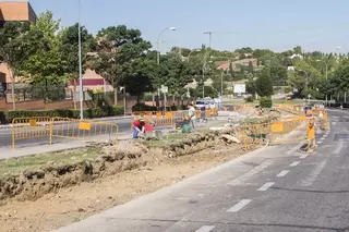 El Ayuntamiento amplía la calzada en Miguel Ángel Cantero Oliva mejorando las zonas de estacionamiento de vehículos