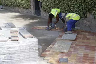 Las obras del nuevo acerado de la Avenida del Monte Olivar finalizarán en octubre