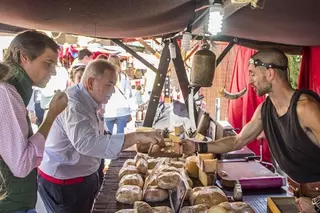 Miles de personas han visitado el Mercado Medieval de Boadilla este fin de semana