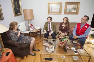 El Ayuntamiento amplía el contrato del servicio de teleasistencia para dar cobertura a más usuarios