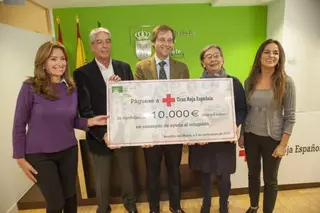 El Ayuntamiento dona 10.000 euros a Cruz Roja Española para apoyar su proyecto de refugiados