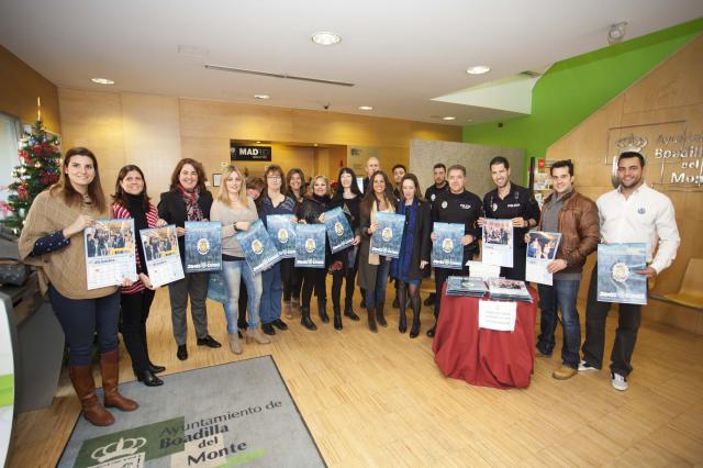 La Policía de Boadilla edita un calendario a beneficio de una asociación de niños con autismo