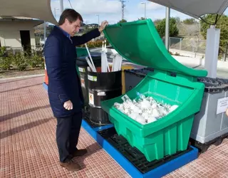 El Punto Limpio incrementa el número de visitas y el reciclaje del pequeño residuo en 2015