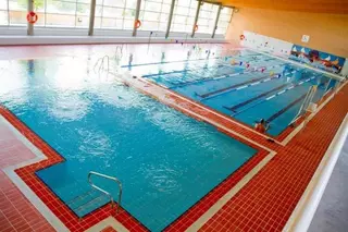 Alternativa por Boadilla solicita ampliar el servicio de piscina municipal