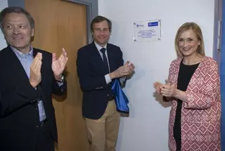 Cristina Cifuentes inaugura la nueva sede del PP de Boadilla