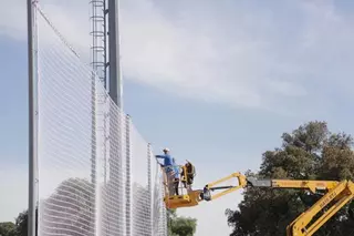 Nuevas redes protectoras para los campos de fútbol del Complejo Deportivo Municipal