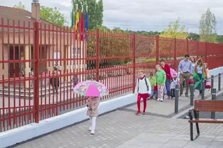 Alternativa por Boadilla pide una autobús lanzadera para el Colegio Público José Bergamín